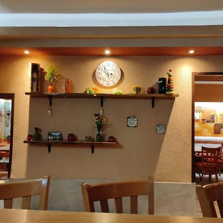 Hotel семеен 