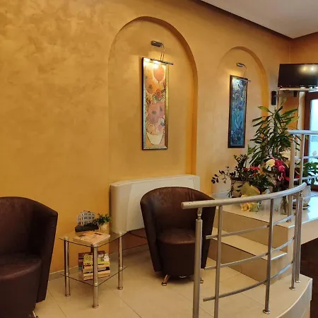 Hotel семеен 